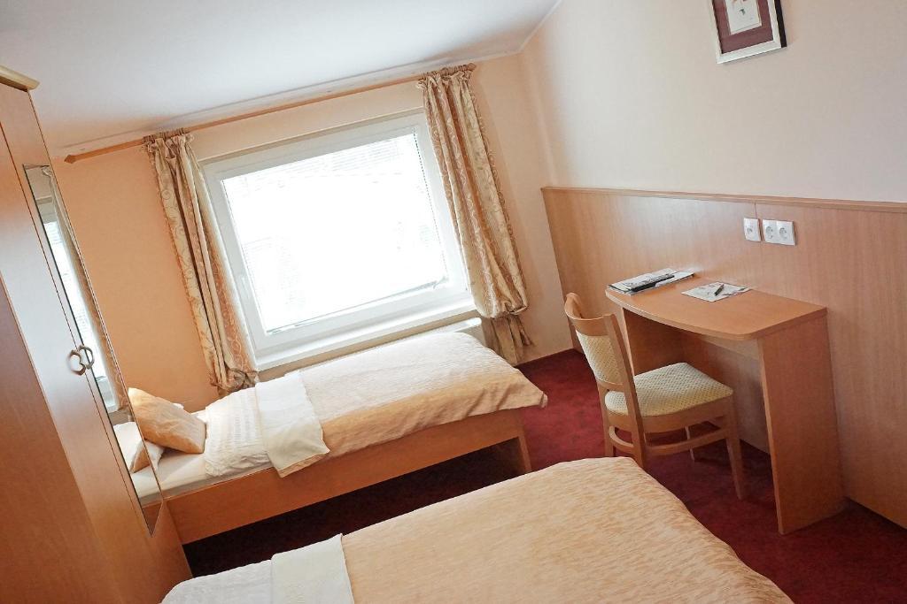 Guest House Pri Gondoli Maribor Bagian luar foto
