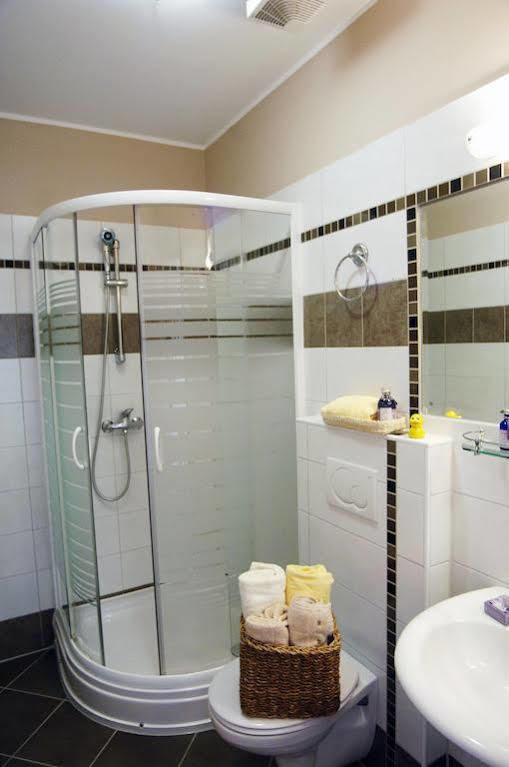 Guest House Pri Gondoli Maribor Bagian luar foto