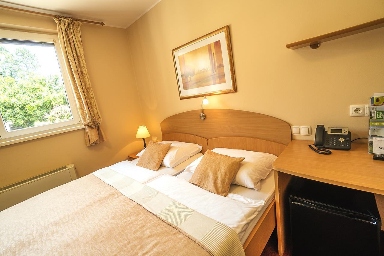 Guest House Pri Gondoli Maribor Bagian luar foto